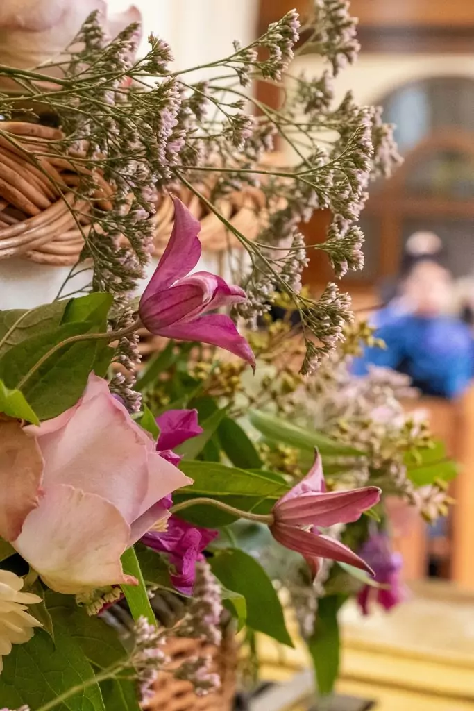 Sargbestattung Bestattung Ried Blumendeko