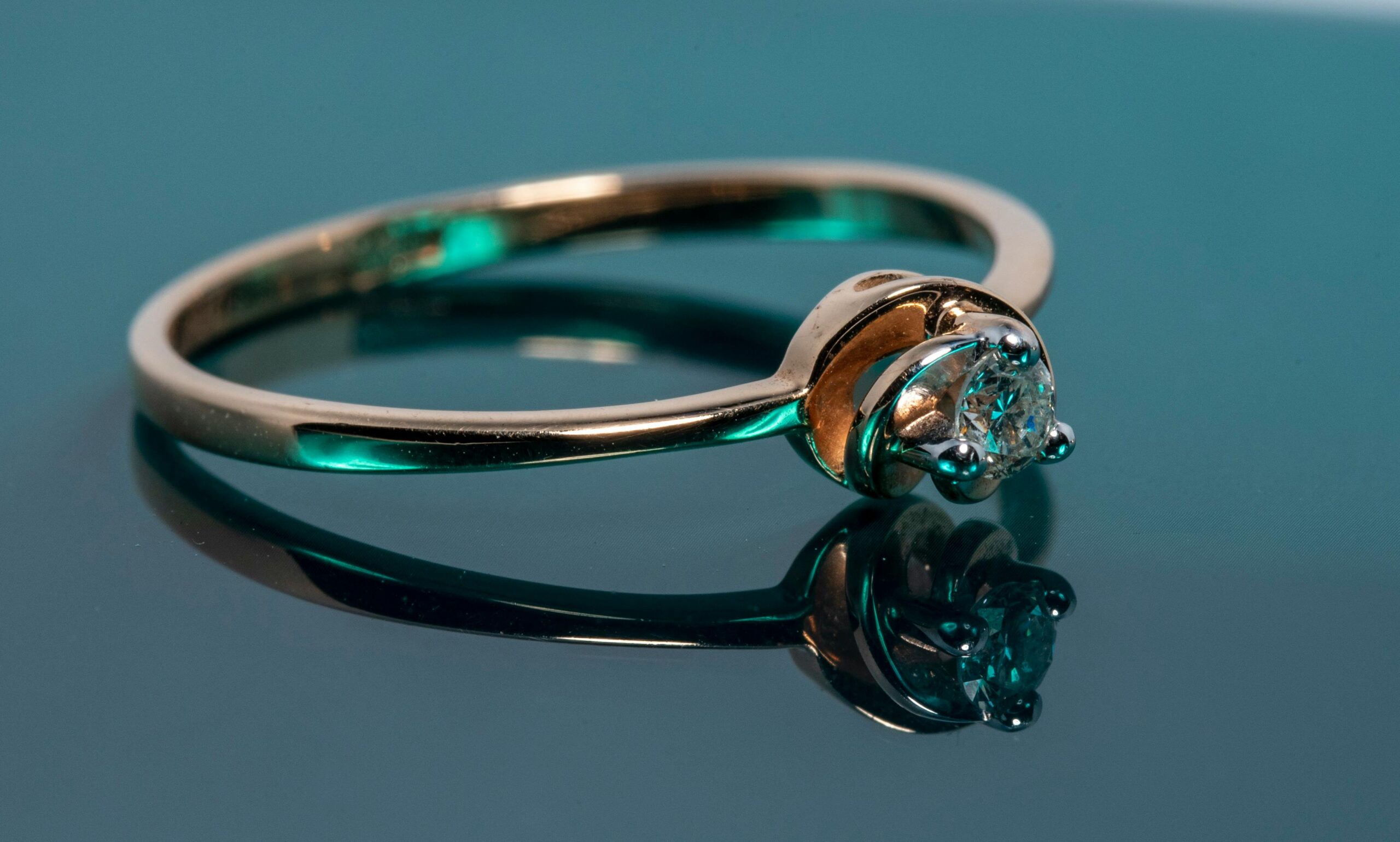 Diamantbestattung Bestattung Ried Edelstein Ring scaled 1
